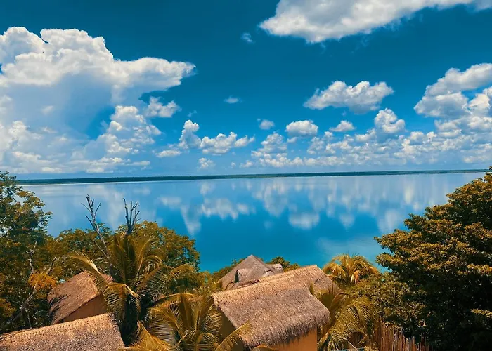 Casa Ak\'Ab\'Al Bacalar