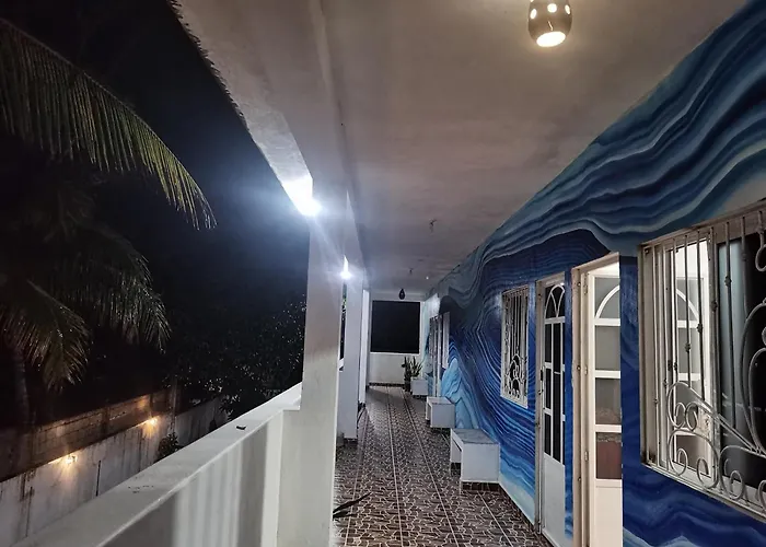 Blue Hotel