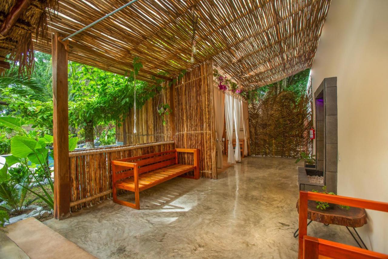 Tierra Maya & Sanctuary Bacalar