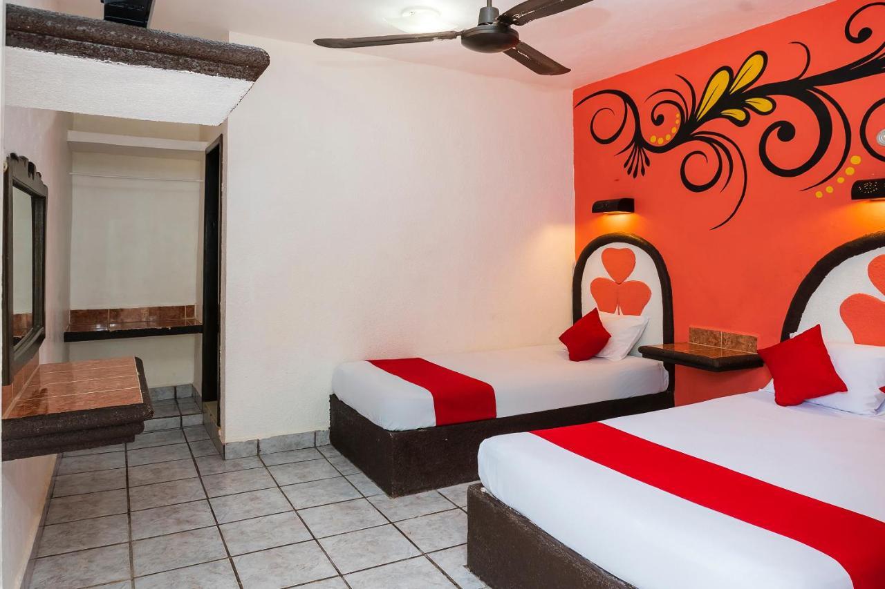 America Hotel 3*