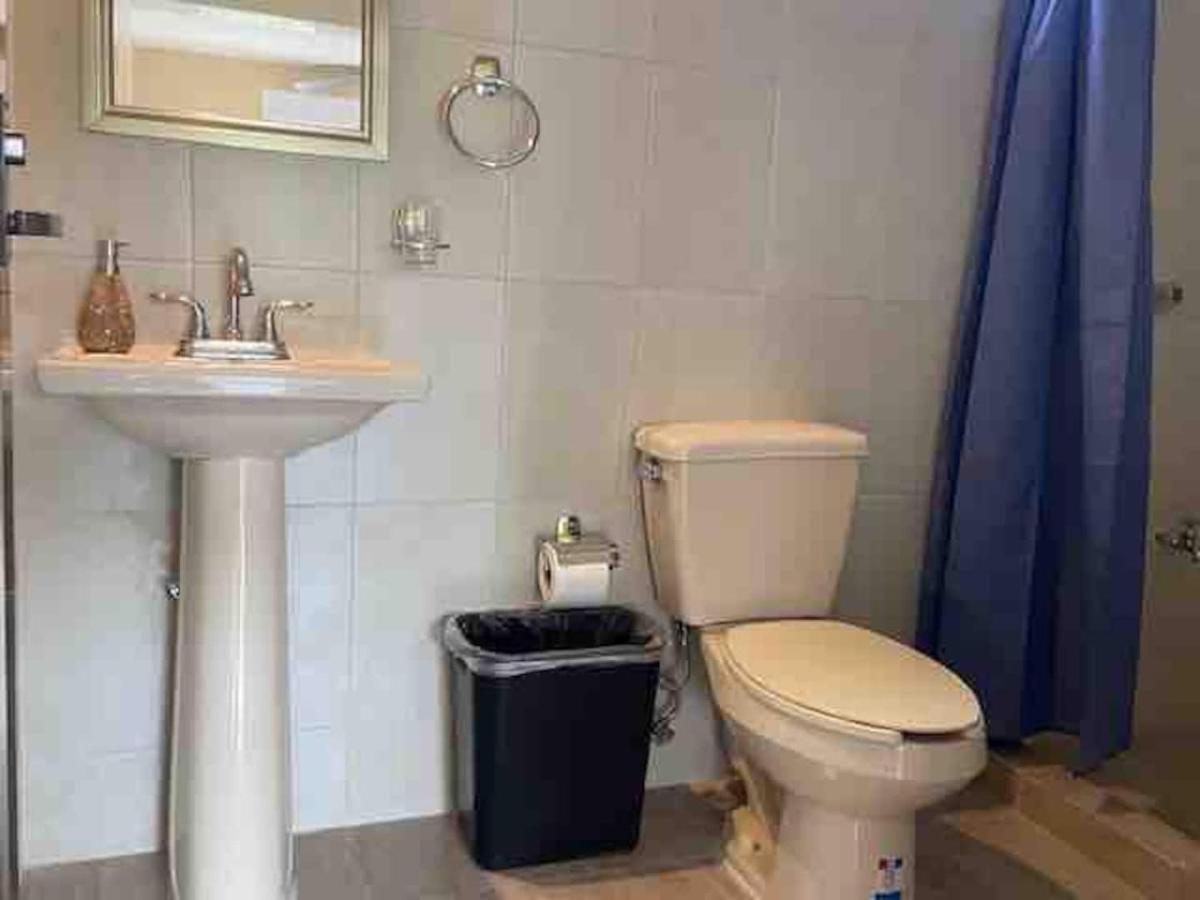 Bed & Breakfast Casa Bugambilias