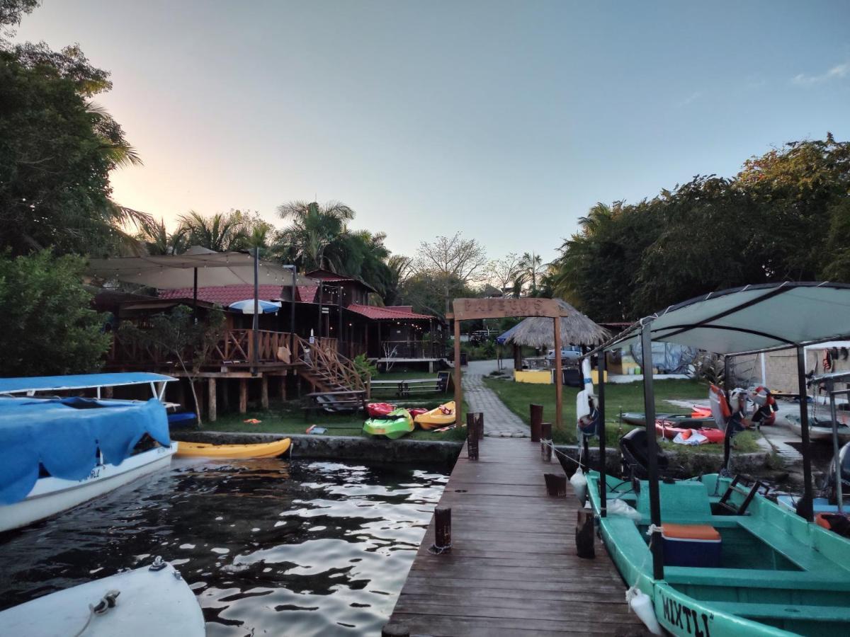 Papitos And Marina Hotel Bacalar