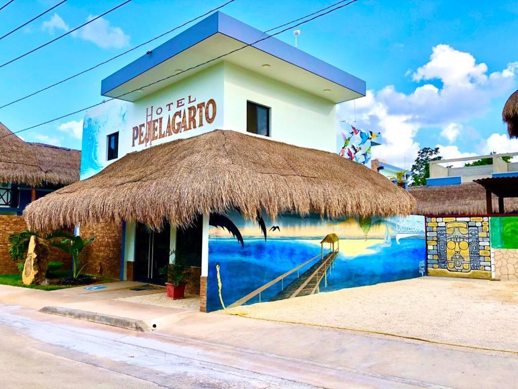 Capital O Pejelagarto Bacalar