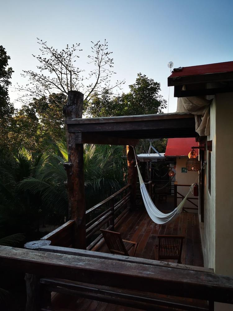 Buenavista Bacalar Jungle Experience