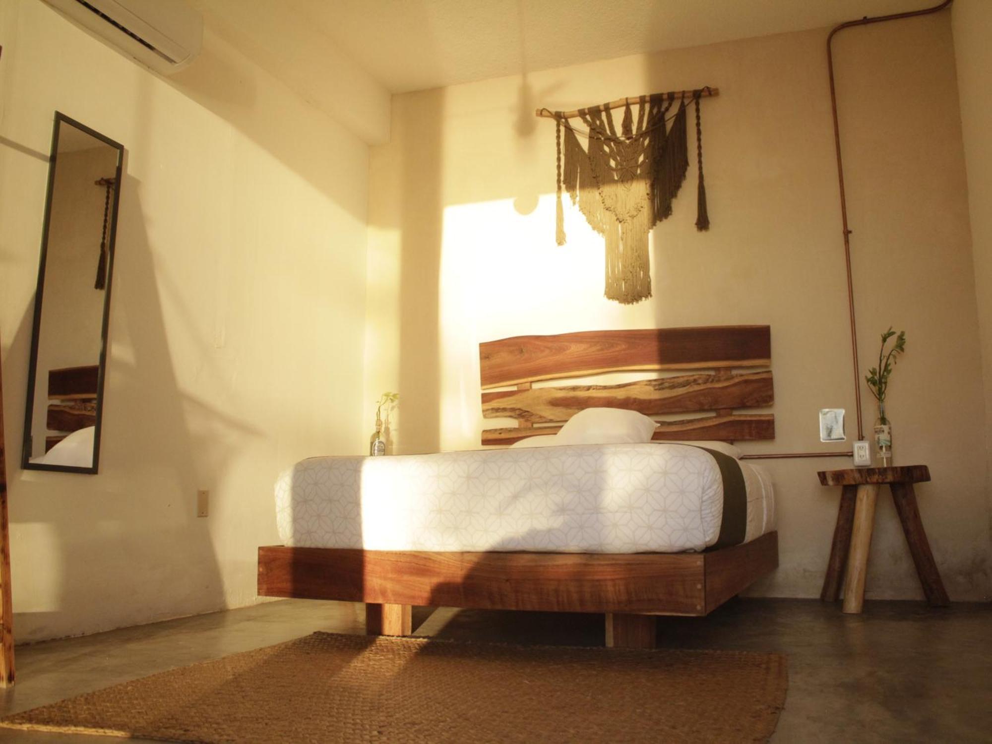 Hotel Tropic