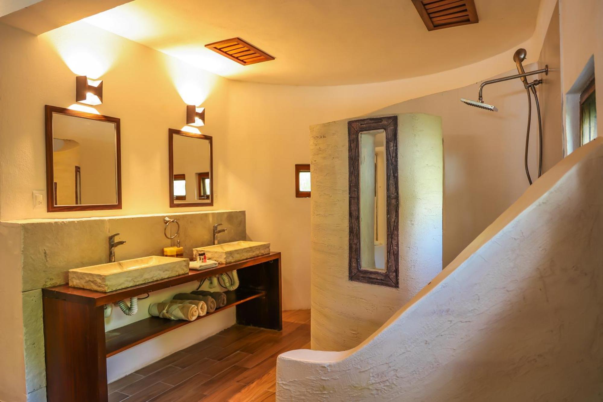 Casa Ak'ab'al Hotel 4*