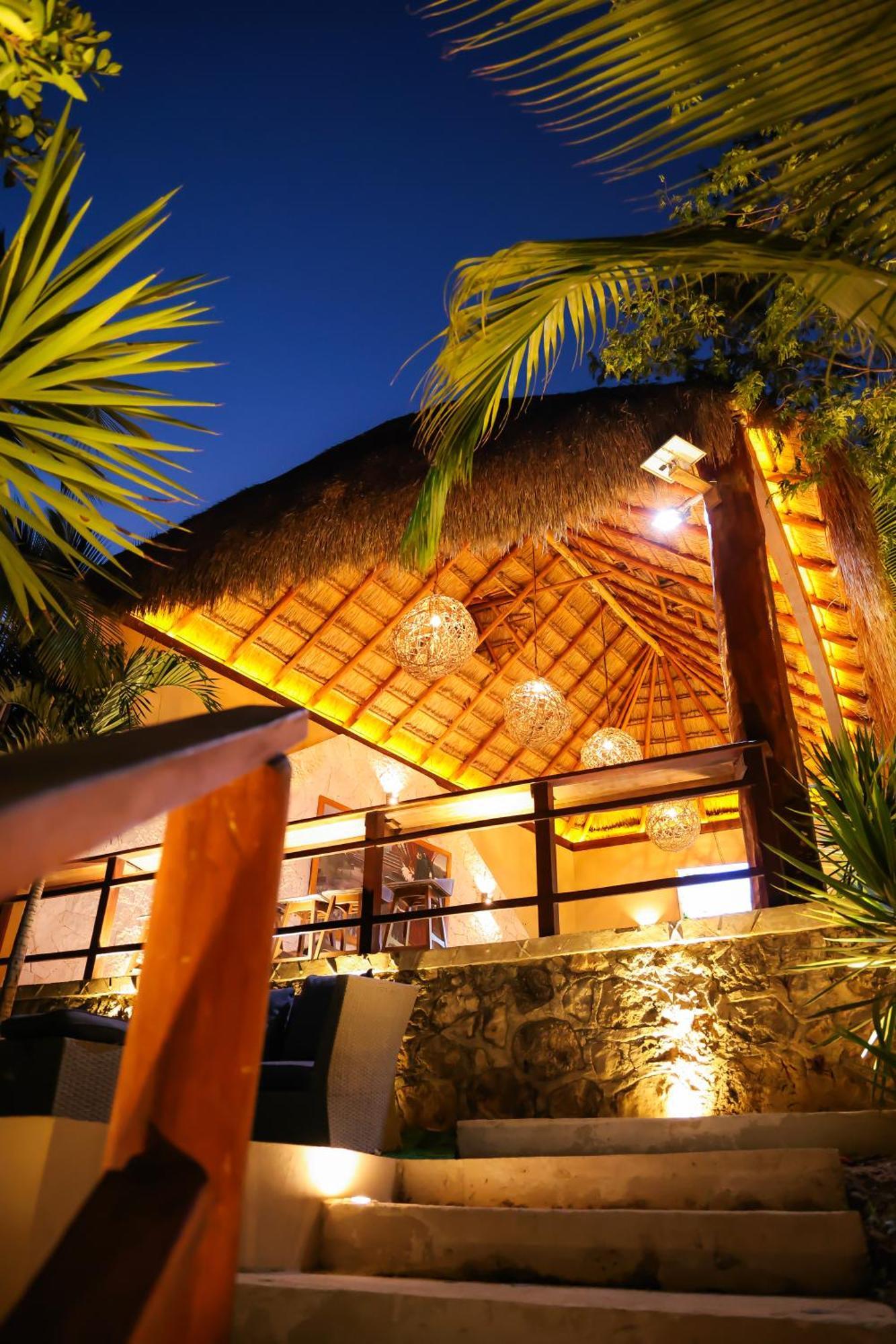 Casa Ak'ab'al Hotel