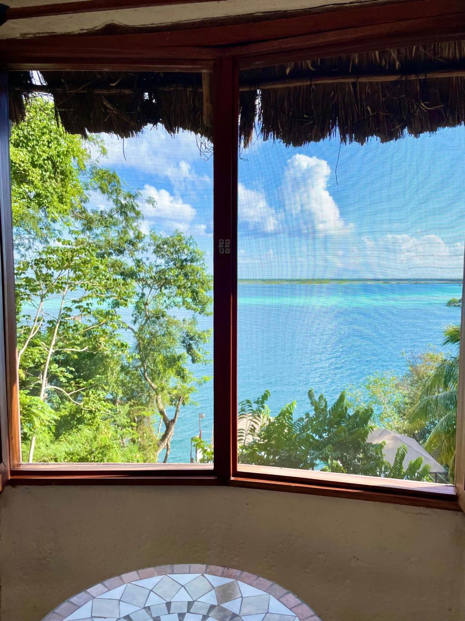 Lodge Tucan Lagoon Front *