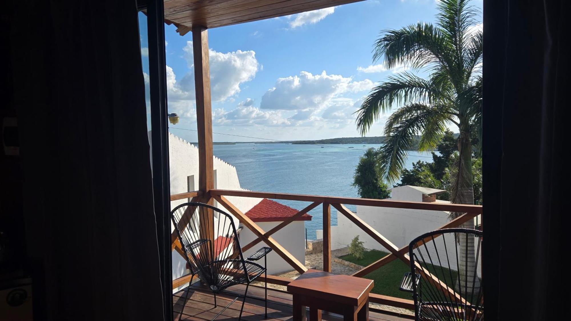 Hotel My Front Laguna Bacalar