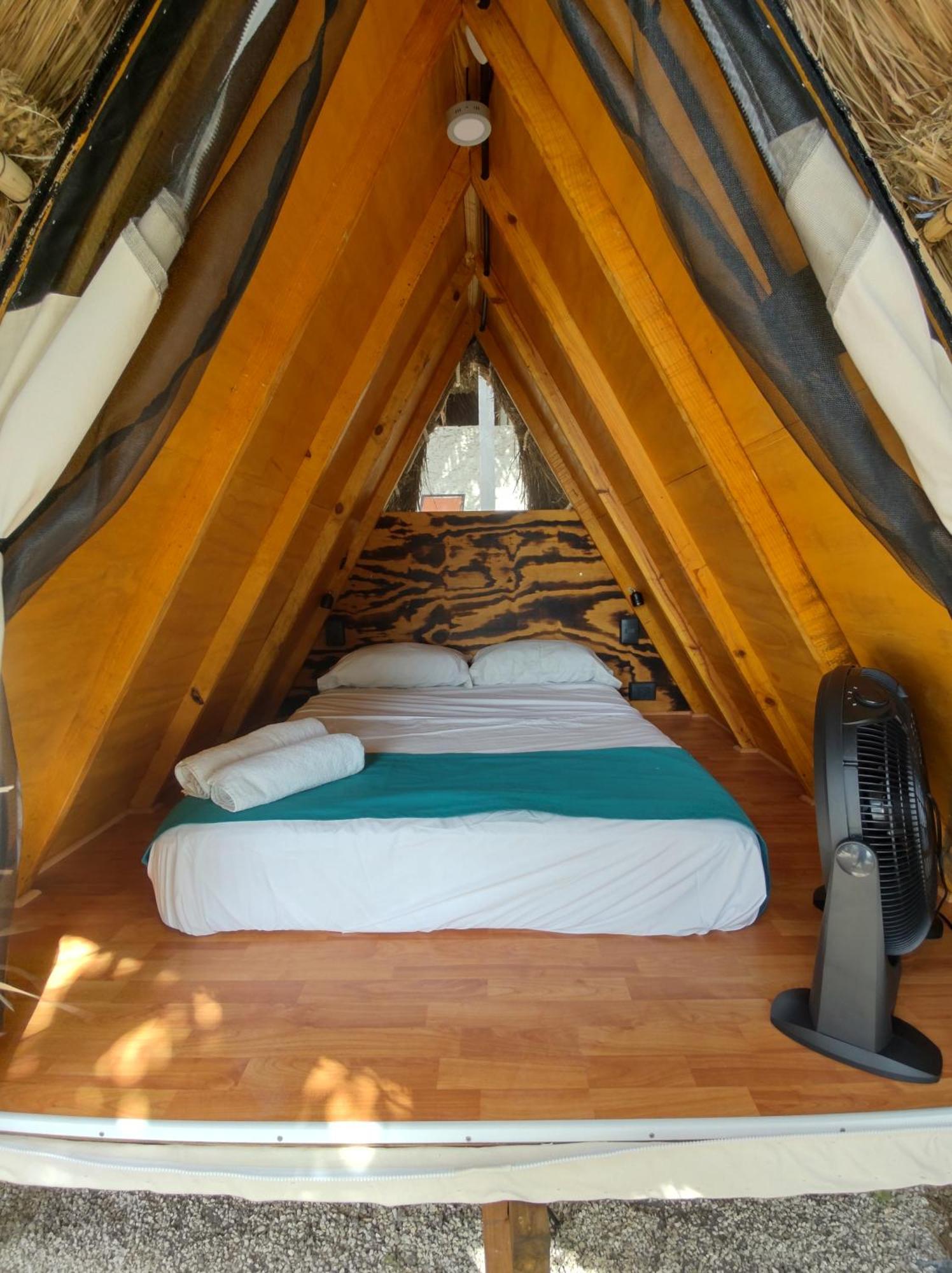 Asana Glamping Hotel cápsula Bacalar