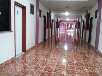 America Hotel 3*