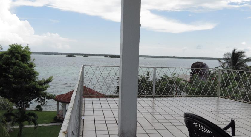 Casa Lahar Hostel Bacalar