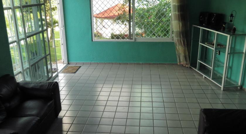 Hostel Casa Lahar Bacalar