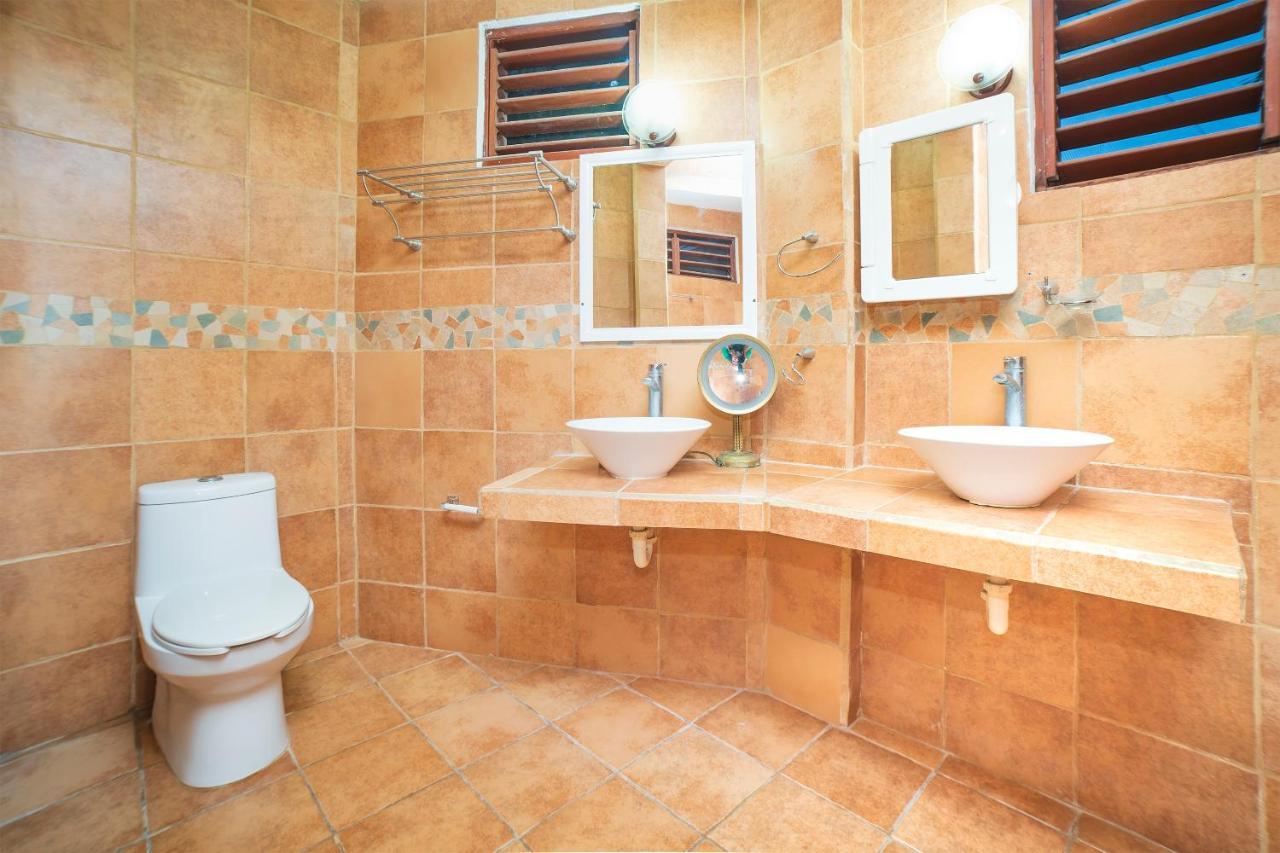Capital O Colibri Hotel 2*
