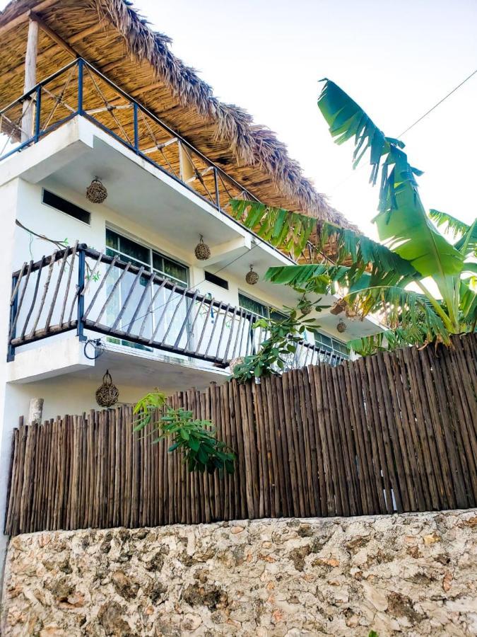 La Casa De Aves * Bacalar