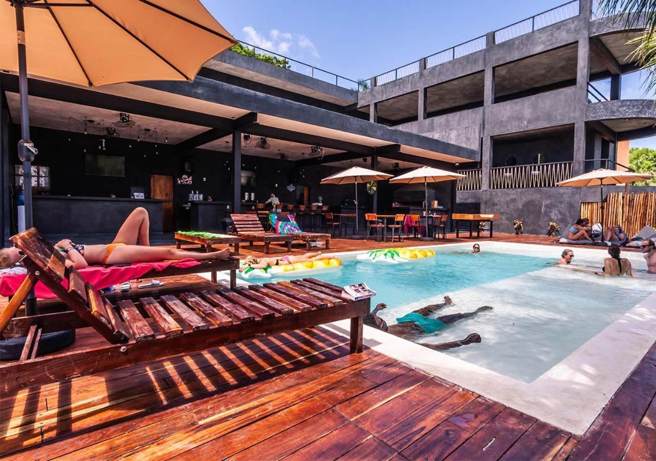 Che & Bar Adults Only Hostel *