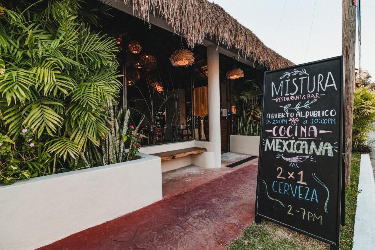Blue Palm Hotel