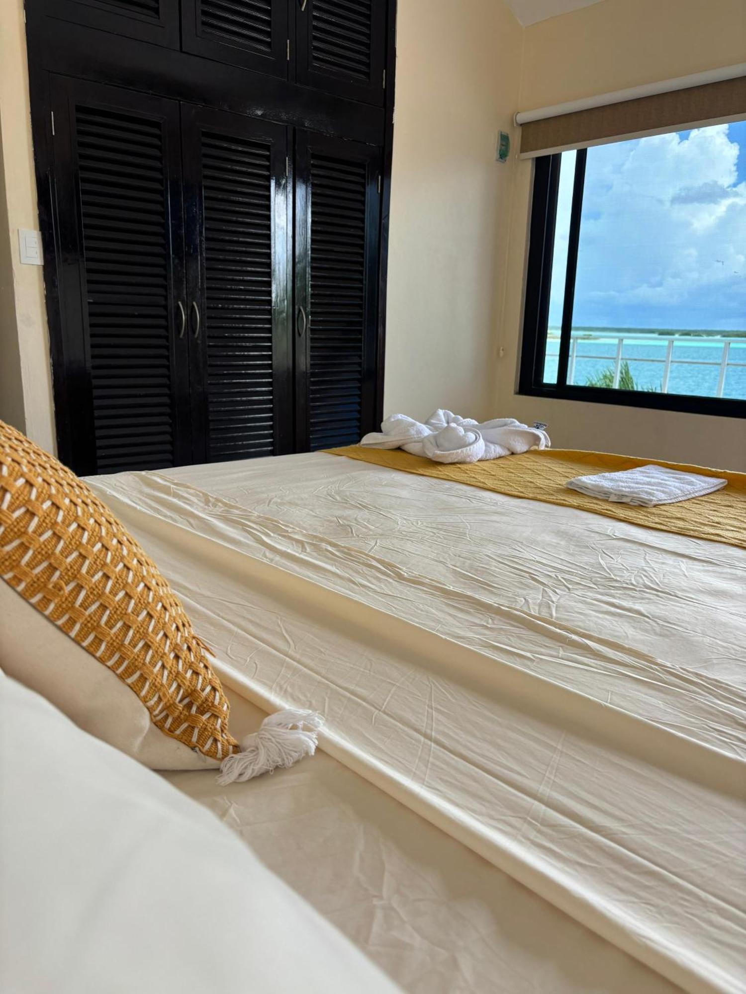 Casa Sirena - A Orilla De La Laguna Y Cenote Esmeralda Bacalar