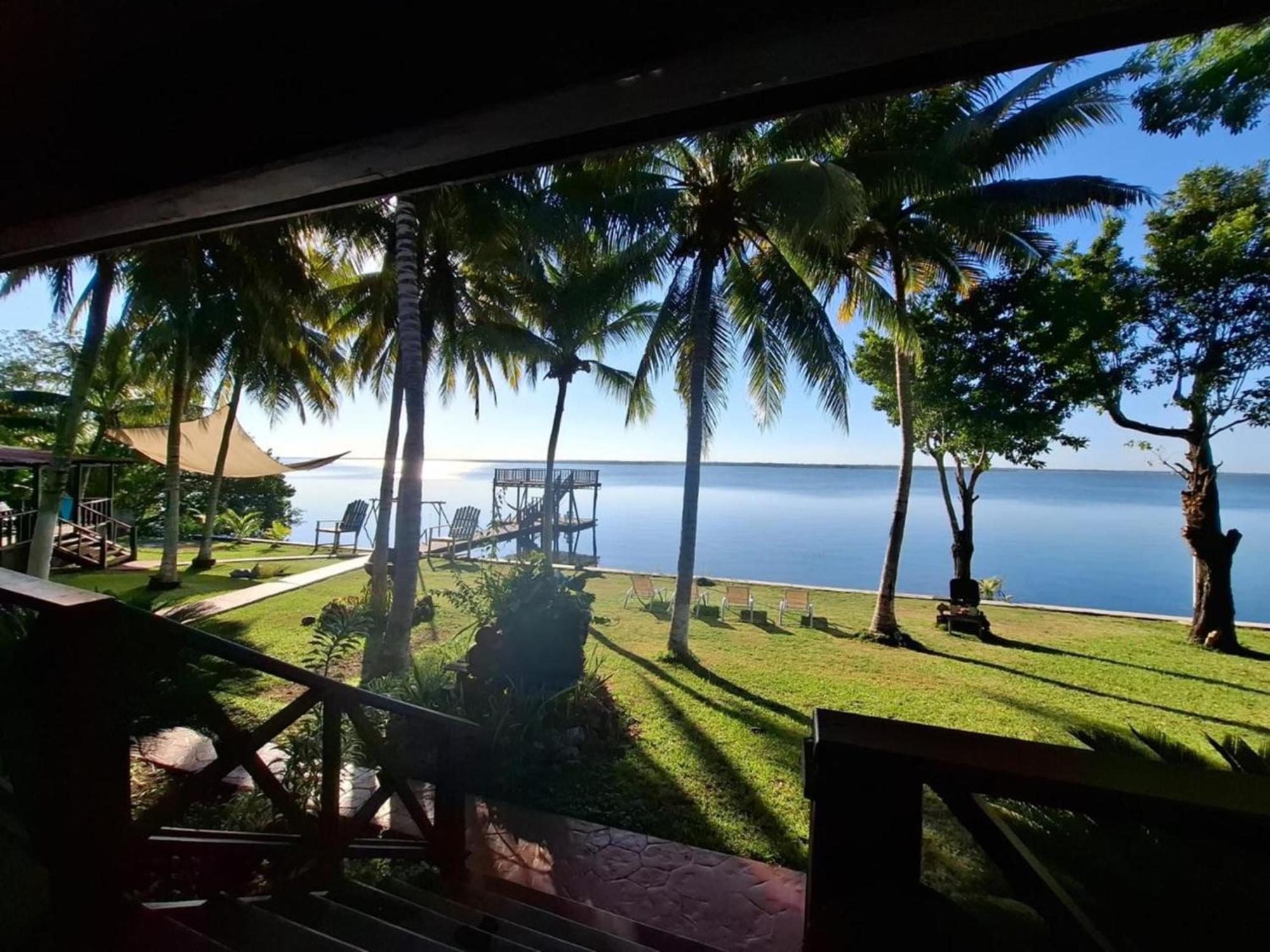 Coras Place Lagoon Front * Bacalar