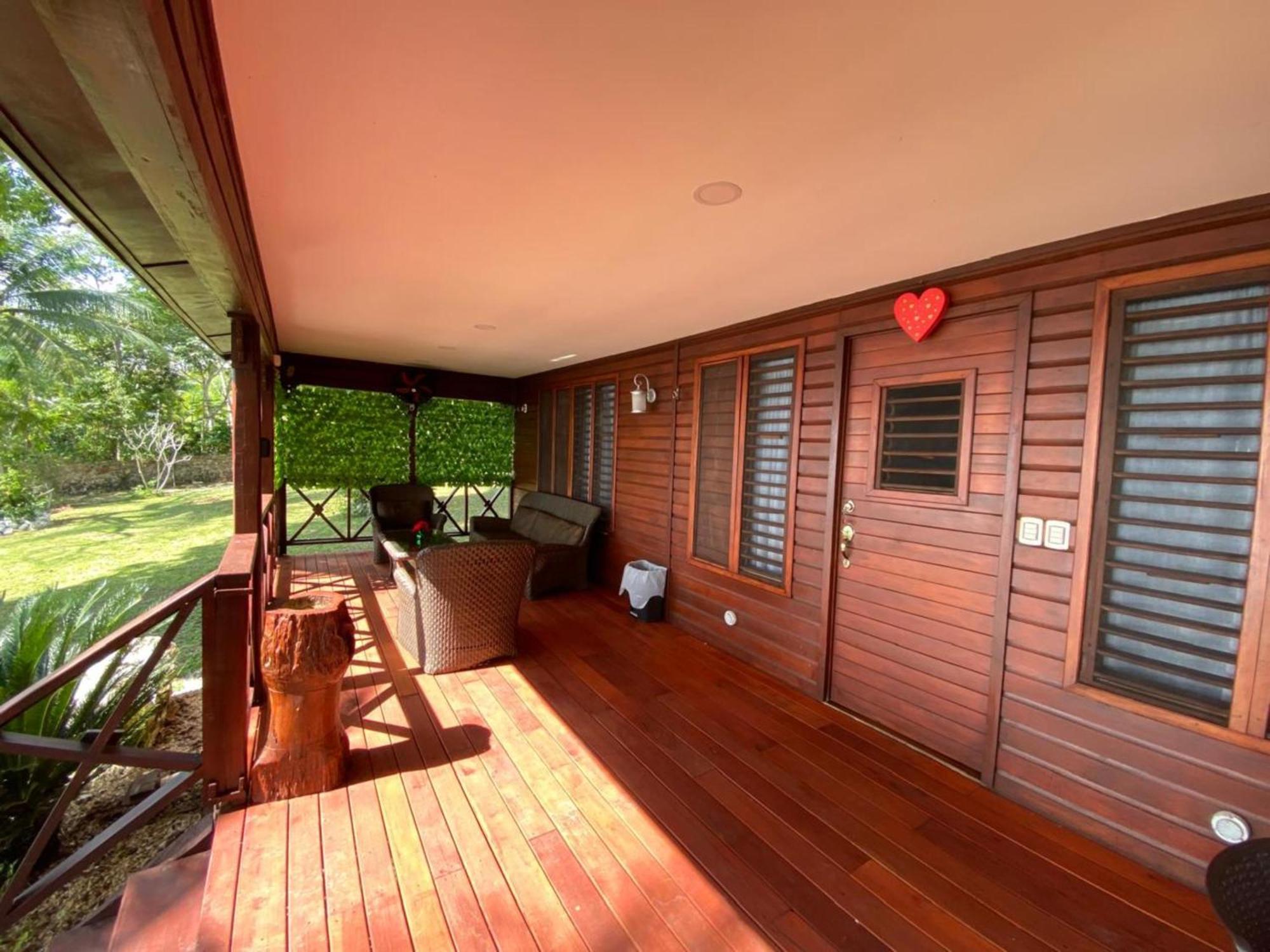 Coras Place Lagoon Front Apartamento
