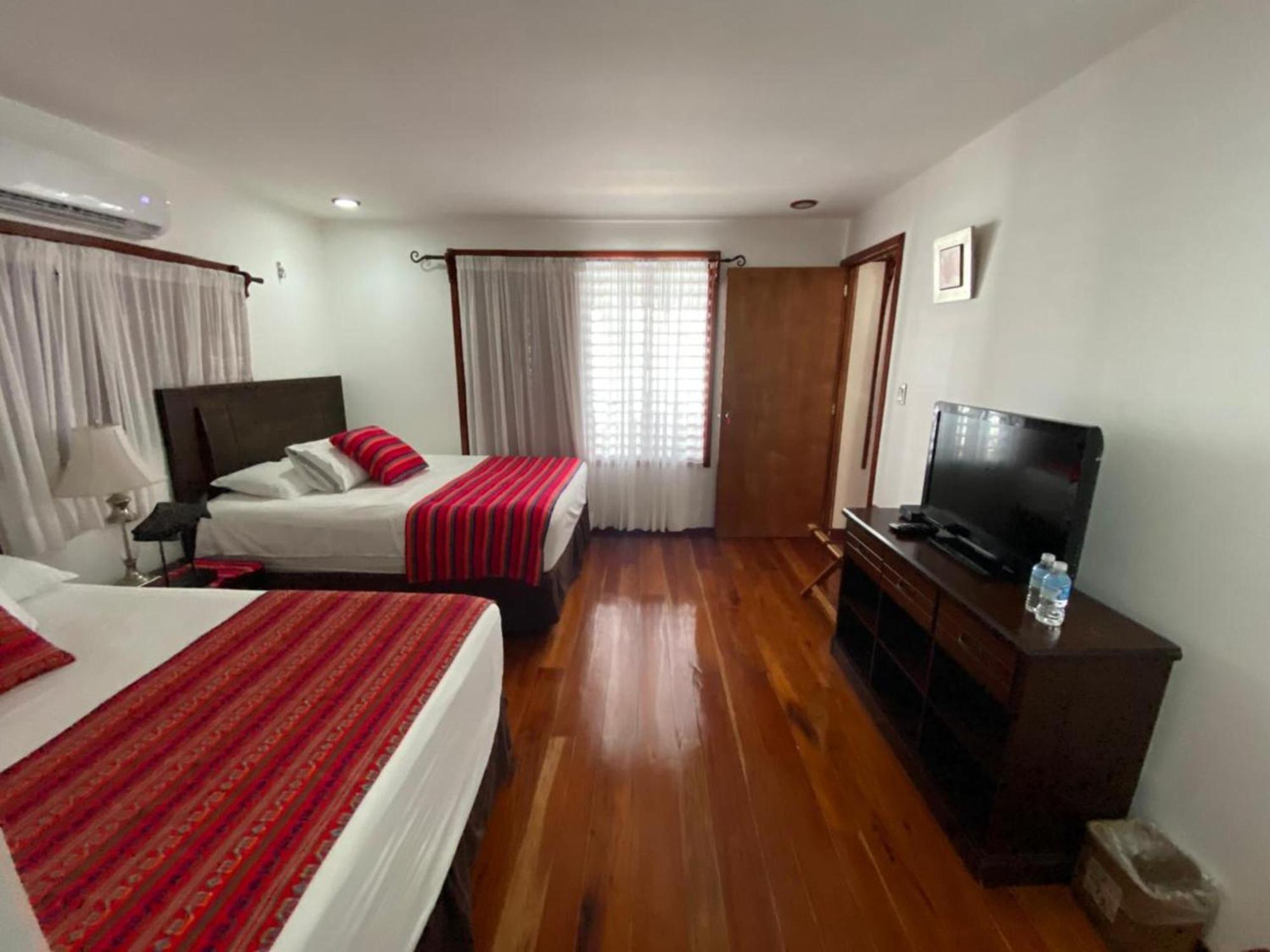 Coras Place Lagoon Front Bacalar