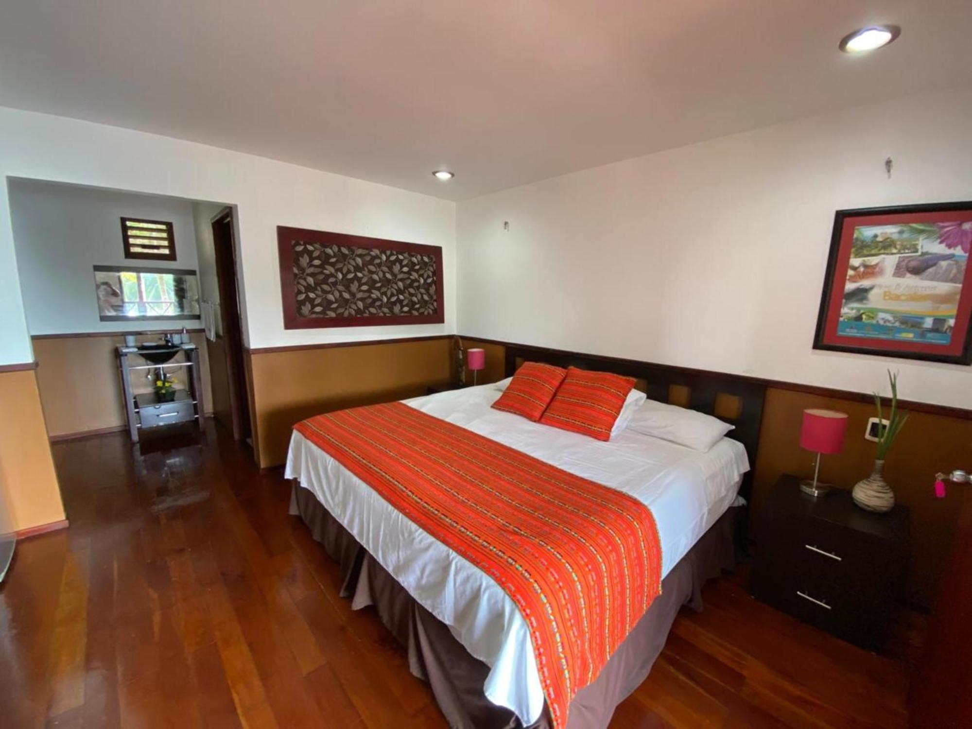 Coras Place Lagoon Front