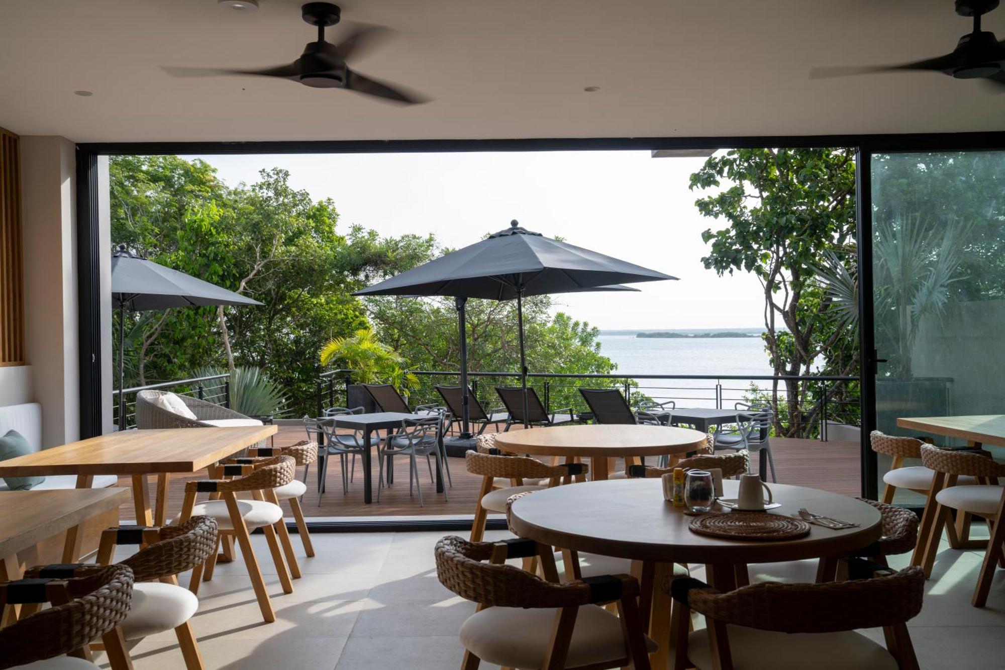 Amaranto Boutique 4*