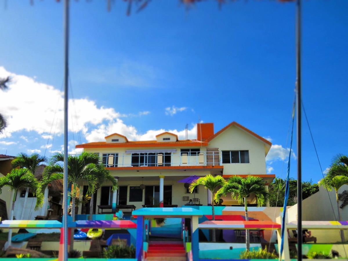 Velas Hotel 2*