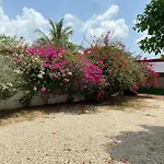 Casa Bugambilias
