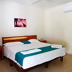 Mecate Bacalar Hotel & Dorms