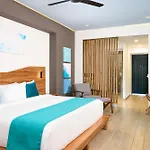Cristalino Lagoon Front Hotel, Restaurant & Spa