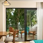 Cristalino Lagoon Front Hotel, Restaurant & Spa