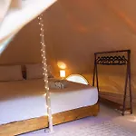 Shamalay - Nomad Experience