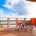 Casa Ak\'Ab\'Al Bacalar