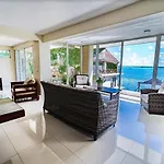Casa Frente A La Laguna De Bacalar