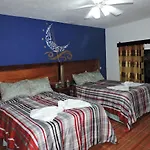Hotel Lunas