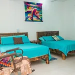 Hotel Henry Inn