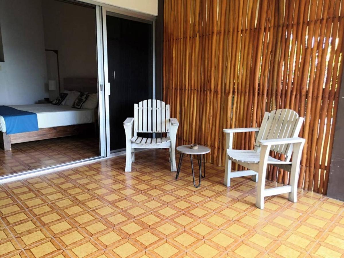 Lagoon Front Suite: Bikes And Kayaks! Bacalar