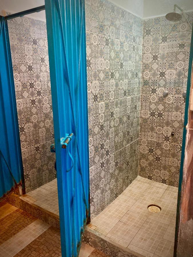Hostal Yaxche Centro Y Bacalar