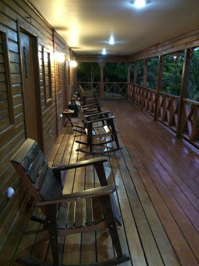 Coras Place Lagoon Front *