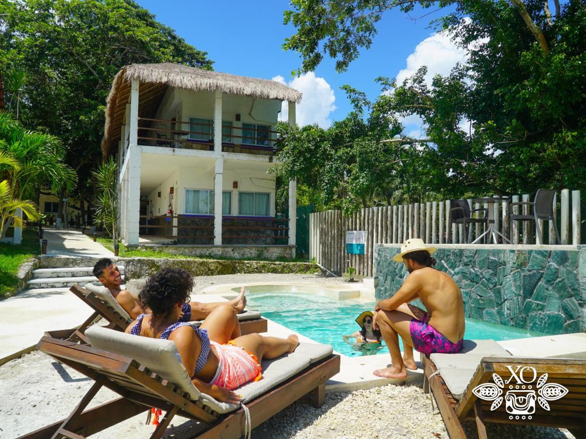 Xo Laguna Hotel
