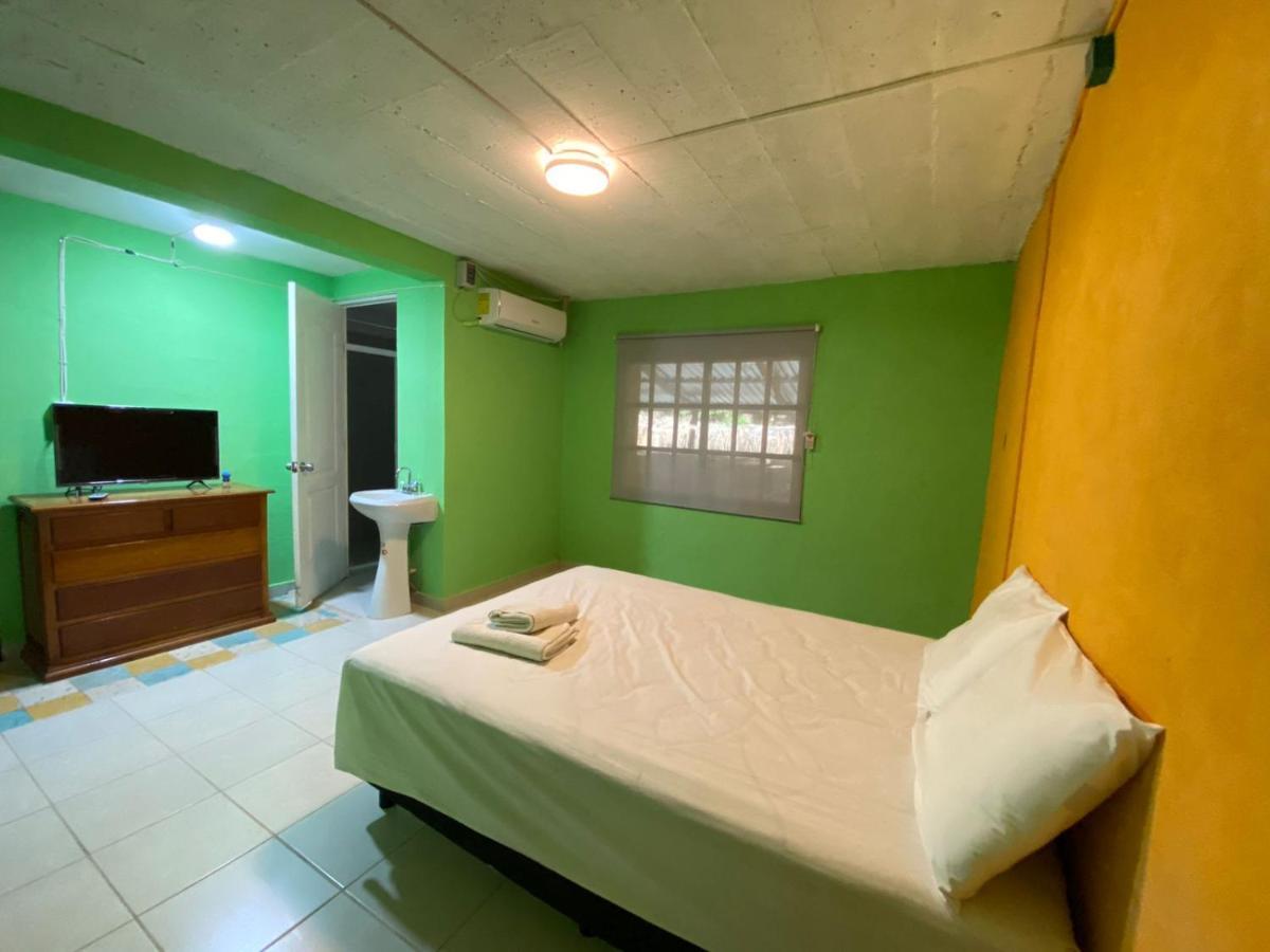 Awazul Centro Hotel Bacalar