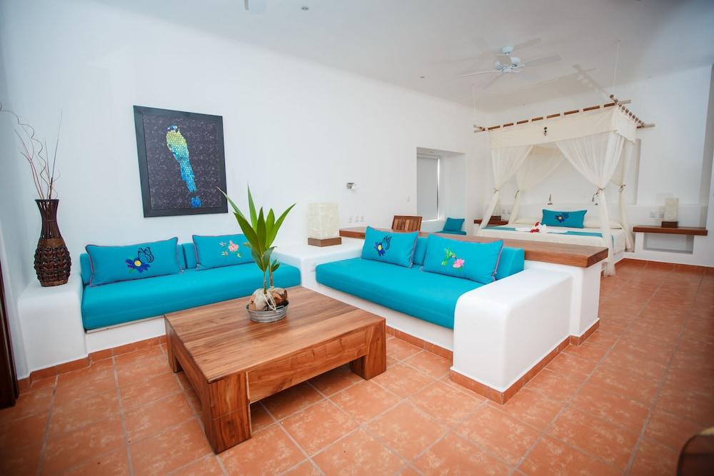 Rancho Encantado Eco And Bacalar