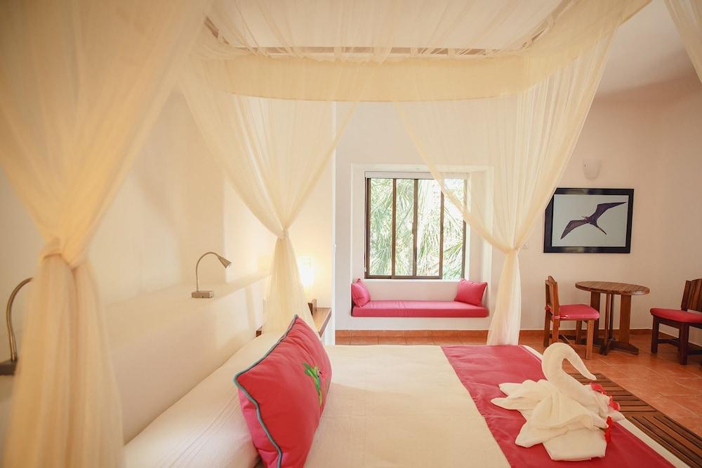 Rancho Encantado Eco And 4* Bacalar