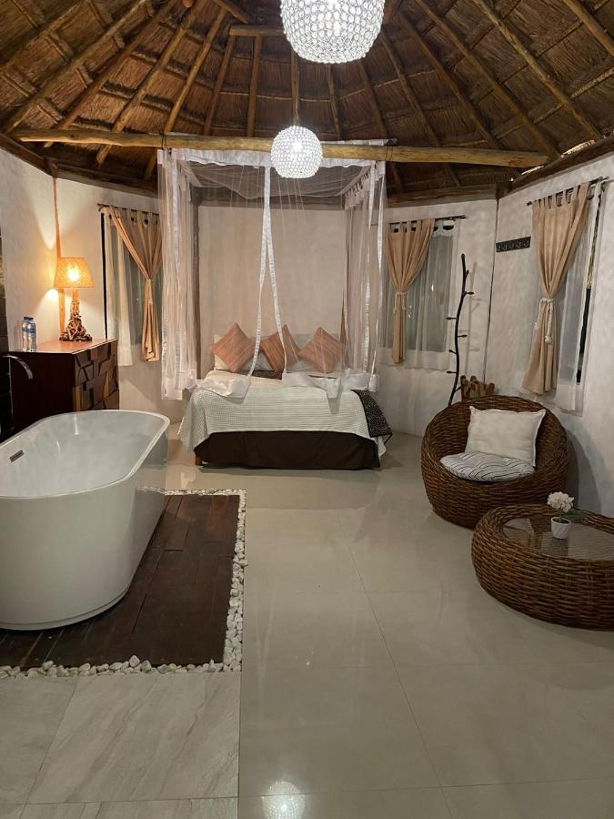 Luxury Con Lagoon Club - Adults Only Hotel