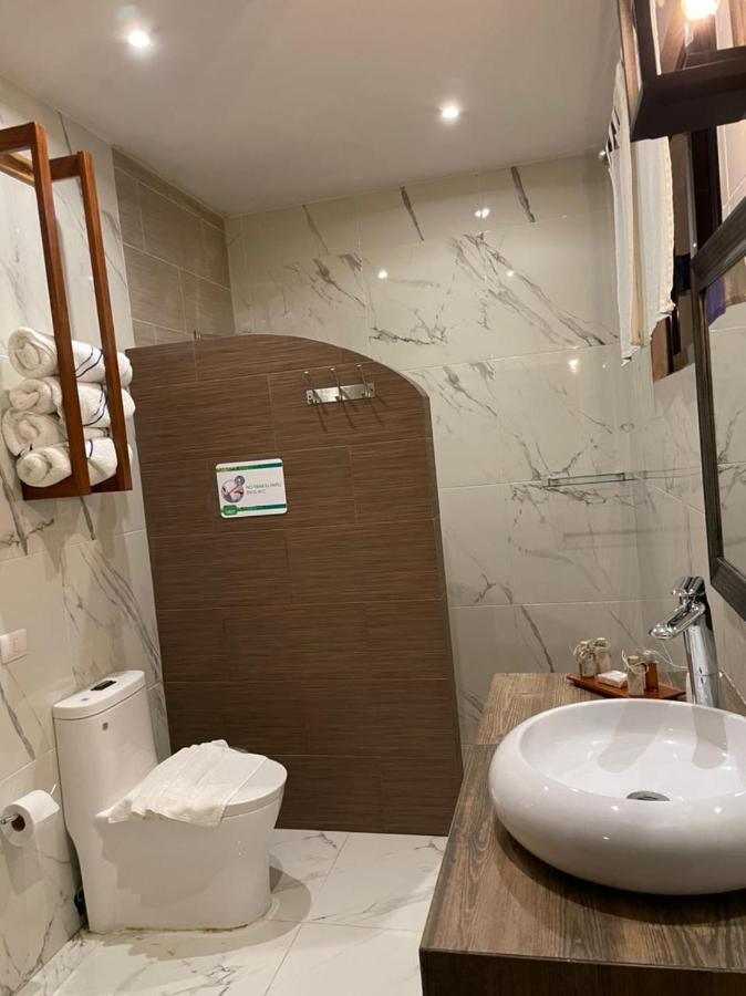 Hotel Luxury Con Lagoon Club - Adults Only 2*
