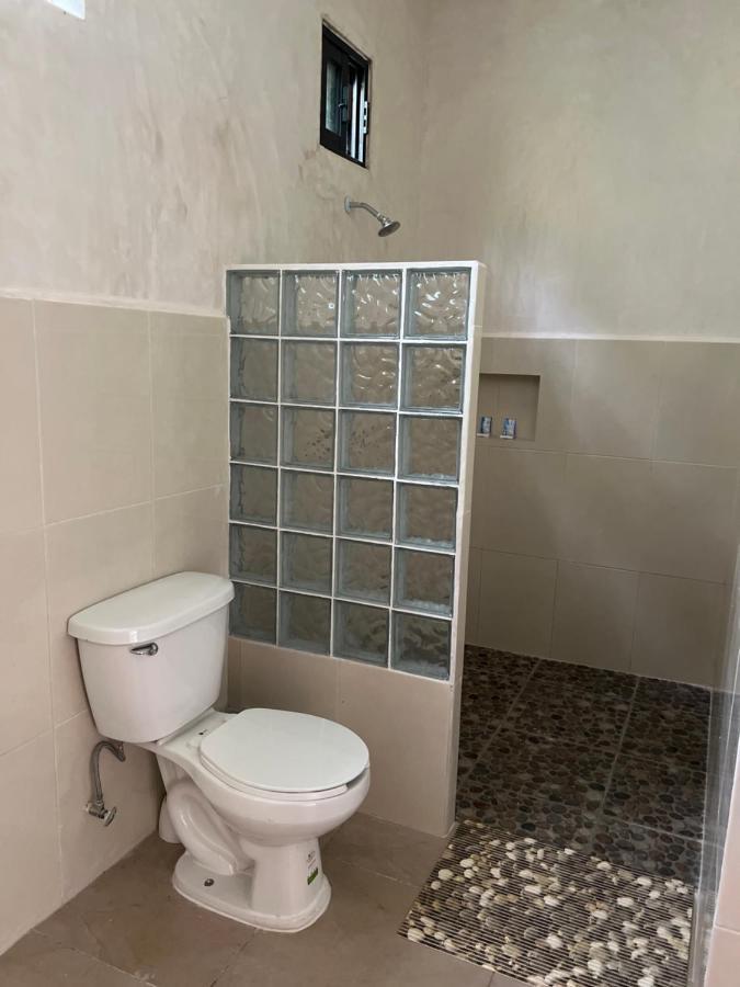 King's Tuuch - Cerca De La Laguna Homestay