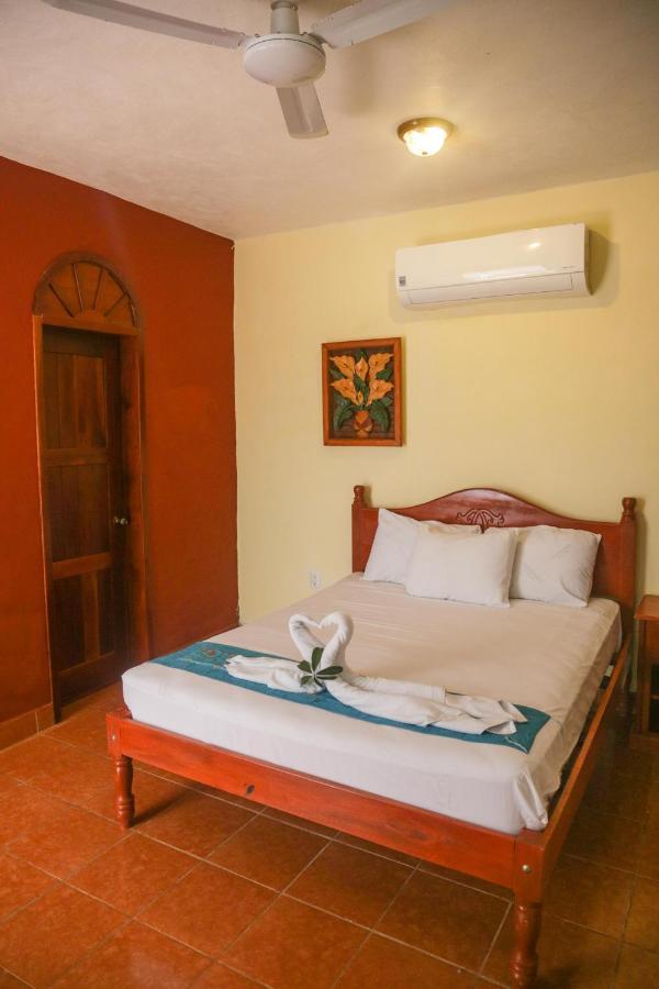Hotel Navieros Bacalar