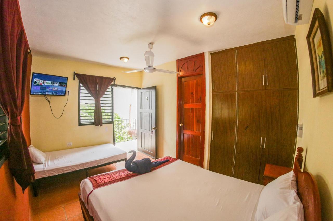 Hotel Navieros *