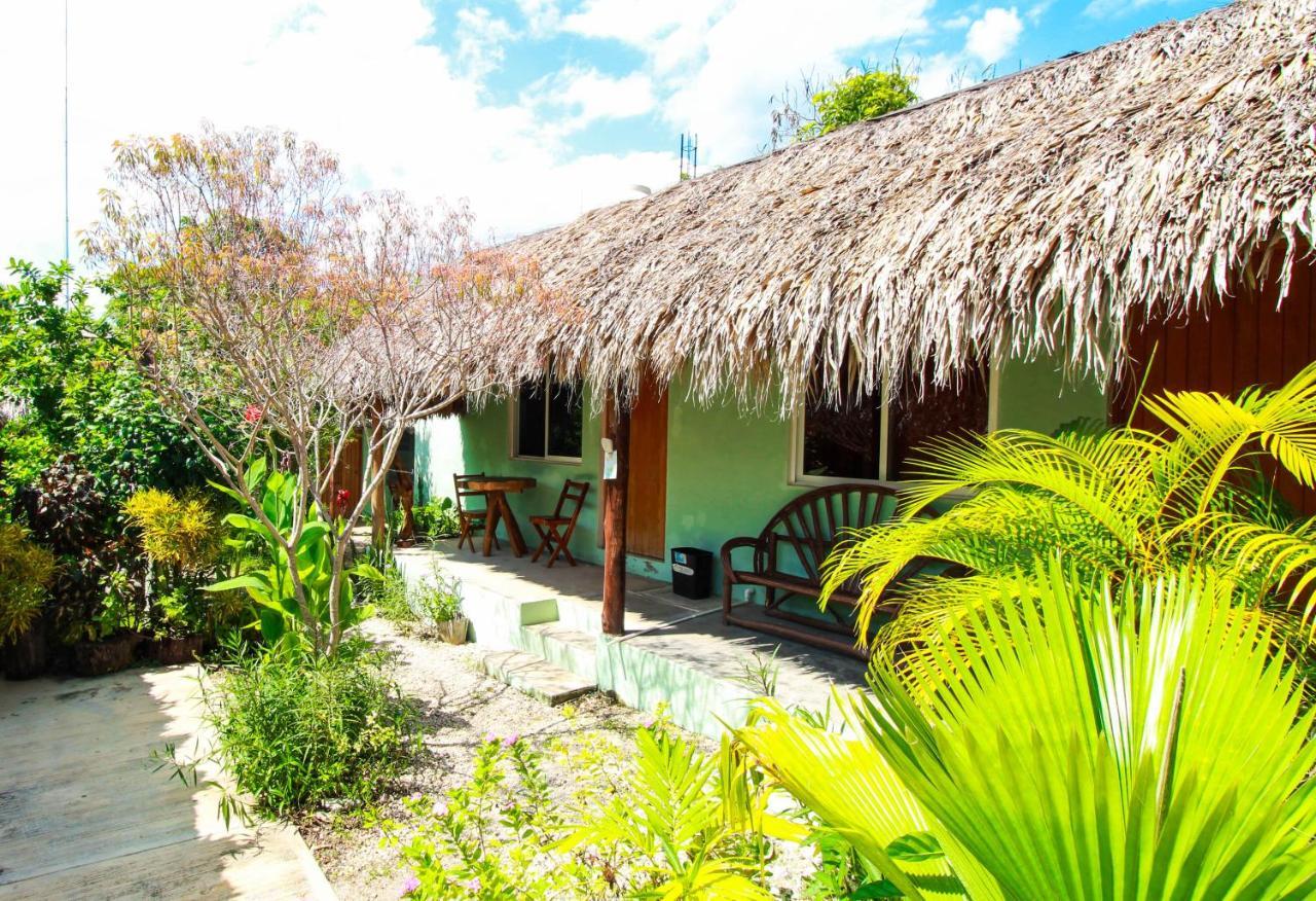 Cabanas Palmas Hotel Bacalar